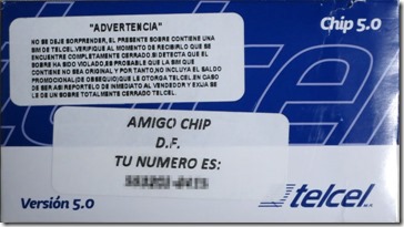 TelcelのプリペイドSIMカードのパッケージ 表