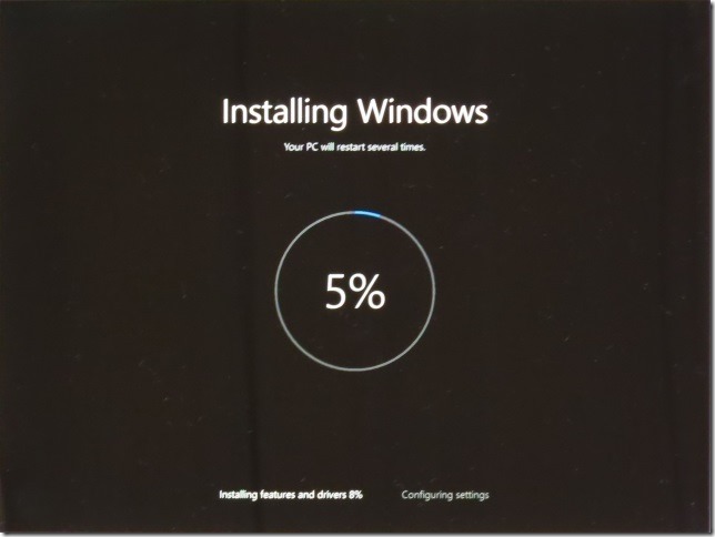Windowsの再インストール中