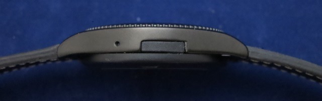 スマートウォッチ No.1 S9のケース 左側面