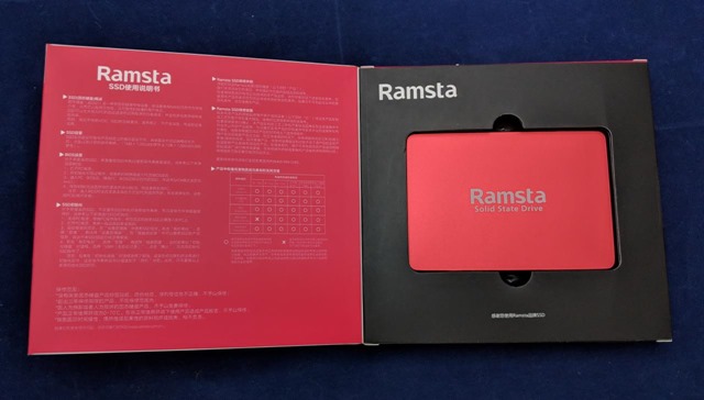 Ramsta S600のパッケージを開けた状態