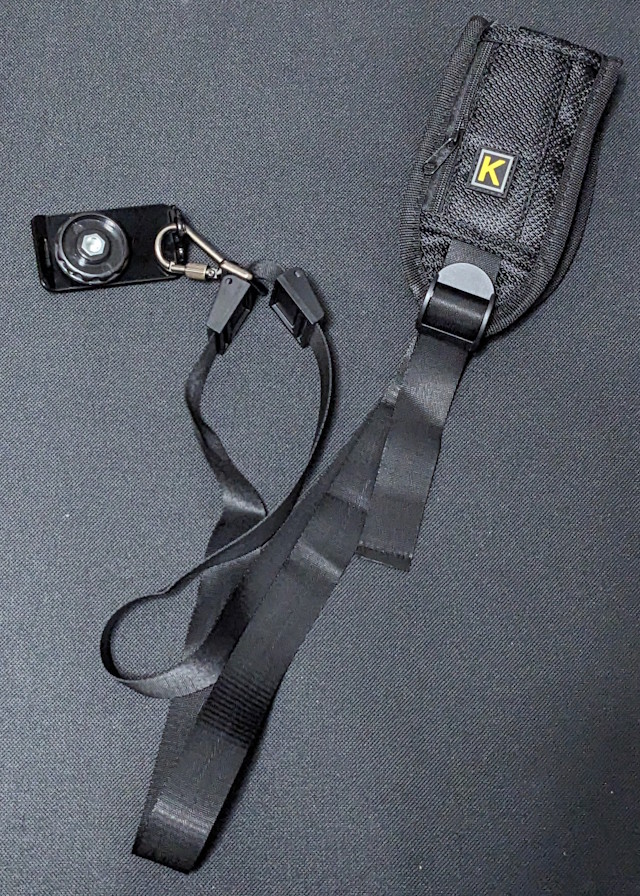 K社のカメラストラップ